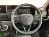 ダイハツディーラーでは「ダイハツ認定U-CAR」という基準を設け、車選びに詳しくないお客様でも「安心して選べる」をご提供しています。