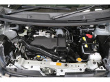 エンジンルーム内に衝撃吸収スペースを確保。万が一の衝突の際、歩行者に与えるダメージの軽減も図っております。