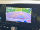 【バックカメラ】駐車時に後方がリアルタイム映像で確認できます。大型商業施設や立体駐車場での駐車時や、夜間のバック時に大活躍!運転スキルに関わらず、今や必須となった装備のひとつです!