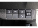 ホンダセンシング搭載!誤発進抑制機能・路外逸脱抑制機能・歩行者事故低減ステアリング・車線維持支援システム・先進車発進お知らせ機能など多彩な先進安全機能でより安全で快適なドライブを支援します。
