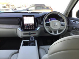 XC90 ウルトラ T8 AWD プラグインハイブリッド 4WD 