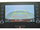 バックガイドモニターで、後方を確認しながら安心して駐車することができます。運転初心者も熟練者も必須の機能ですよ!