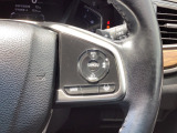 Hondaセンシングの機能のひとつ、アダプティブクルーズコントロール付!アクセルから足を離しても設定したスピードと前車との車間を保ち走行してくれます!車線維持もアシスト☆高速道路で疲労軽減ですね☆