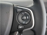 ◆アダプティブクルーズコントロール◆予め設定した車速内でクルマが自動的に加減速。前走車との適切な車間距離を維持しながら追従走行します。【LKAS】車線維持支援システムでステアリング操作を支援。