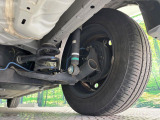 お車を安心してお乗りいただく為には、足回りの定期点検が欠かせません。サービスサポート(有償保証)では無料点検もご提供しており、安心のカーライフをお過ごしいただけるサポート体制が整っています。