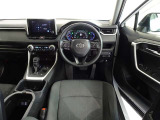 視界良好、操作しやすい運転席です。