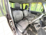 運転席シート廻りは使用感も少なく、良好な状態となっています。丁寧に使われていたことがよくわかりますね。