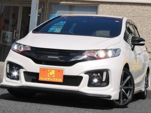 フィット1.5 RS6MT 無限フルエアロ&マフラー ナビBカメラ