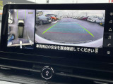 上から見たような画像で車庫入れなどに便利なアラウンドビューモニター