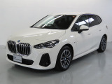 BMW Premium Selectionみなとみらい 屋内でご案内できます。 遠方のお客様もご相談ください。