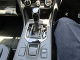 電動パーキング搭載で坂道駐車も安心です!!