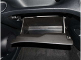 リアゲートもガラスだけ開くから便利^^