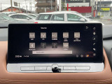 NissanConnectインフォテインメントシステム(12.3インチ、6スピーカーGoogleビルトイン(ナビ機能含む)、TV、AM/FMラジオ、ハンズフリーフォン、Bluetooth対応、USB接続、HDMI接続