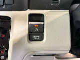 電子パーキングに加えてブレーキホールドシステムを装備しておりますので、信号待ちや踏み切り待ちでもブレーキを踏まずに停止できます!発進する際はアクセルを踏むだけですので渋滞時などはかなり楽ですね!