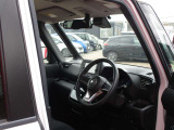 全方位で視界が広い。気持ちがよくて、運転もしやすい!多くのお客様に好評いただいています!