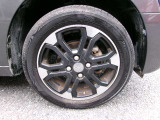 15インチアルミホイール!!格好良くてホイールがあなたの愛車をいっそう輝かせます☆