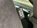 サイドSRSエアバッグ付きです!側方からの衝突の場合に対して作動し、衝撃を和らげてくれます。
