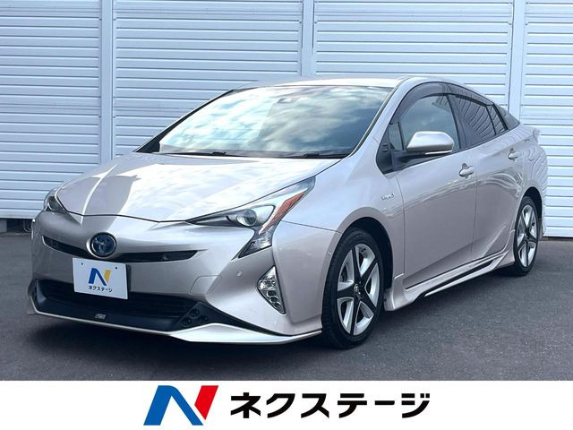 トヨタ プリウス 