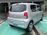 車両右斜め後ろからです!