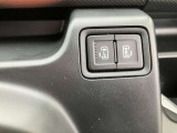 運転席メモリー付パワーシート!誰でも最適なドライビングポジションが得られます!