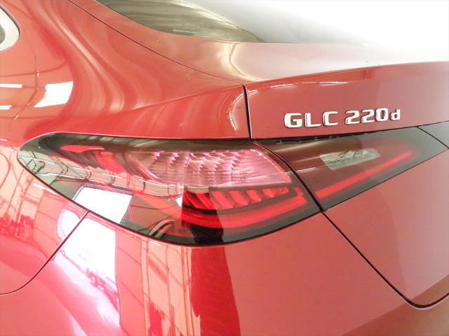 メルセデス・ベンツ GLCクーペ 220d 4マチック AMGラインパッケージ