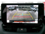 バックモニター付きですので、日常の駐車はもちろん、人や障害物などを映像で確認できるので安心です!(補助装置になりますので、目視でもご確認ください)