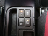 【シートヒーター】寒い日の運転など冷えやすい脚部を快適に温めてくれる。嬉しい機能♪