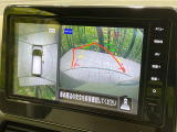 【アラウンドビューモニター】専用のカメラにより、上から見下ろしたような視点で360度クルマの周囲を確認することができます☆死角部分も確認しやすく、狭い場所での切り返しや駐車もスムーズに行えます。