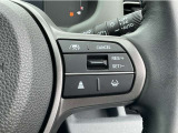 Hondaセンシングの機能のひとつ、アダプティブクルーズコントロール付!アクセルから足を離しても設定したスピードと前車との車間を保ち走行してくれます!車線維持もアシスト☆高速道路で疲労軽減ですね☆