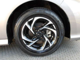 スタイリッシュなモデリスタ製14インチアルミ装着!タイヤサイズは175/70R14です