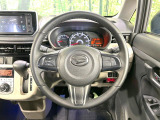 【純正革巻きステアリング】上質な革を使用することで、手にしっかり馴染みとても運転しやすいハンドルです♪