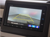 ◆リアワイドカメラシステム◆3種類の表示で後方確認をサポート♪セレクトレバーを「R」の位置に入れるとカメラ画像に切り替え。ノーマルビューでは従来のリアカメラと同様の標準的なビューで表示します!
