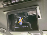 【フリップダウンモニター】大画面モニターで後席でもエンタメをお楽しみいただけます。小さなお子様にも大人気の装備です♪