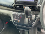 電動パーキングブレーキとオートブレーキホールドで運転の負担を軽減してくれます!