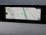 マツダコネクトの8.8インチワイドセンターディスプレイです。『Android Auto』『Apple CarPlay』や独自のコネクテッドサービスに対応したインターフェイスシステムです。
