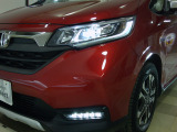 【LEDヘッドライト】LEDヘッドライトは消費電力が少ないので寿命が長いですよ!明るさも十分で、夜間走行の負担を和らげてくれます!