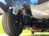 お車を安心してお乗りいただく為には、足回りの定期点検が欠かせません。サービスサポート(有償保証)では無料点検もご提供しており、安心のカーライフをお過ごしいただけるサポート体制が整っています。