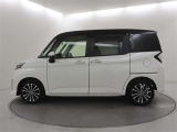 両側パワースライドドア付きだから、狭い駐車スペースなどでの 乗り降りラクラク!小さなお子さまのいるご家庭には嬉しい装備。