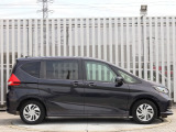 当店の中古車販売は、安心してご購入いただくために、ご契約、ご納車を含め当店にご来店いただけるお客様にお願いしております。