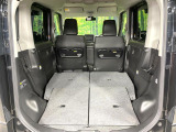 普段のお買い物や通勤、送迎等に十分な荷室スペースを確保しております。セカンドシートを倒すと、大きな荷物の積載も可能です♪