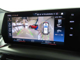 リアビューカメラ。ガイドラインとパークディスタンスコントロールで安全に車庫入れ可能。