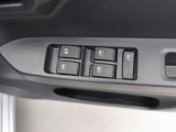 当社は購入後のアフターケアを大切にしております。納車後、1ヶ月無料点検、半年ごとにあんしん点検、12ヶ月法定点検の誘致をします。また車検までの点検をセットにした『ワンダフルパスポート』を販売中です。