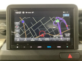 ナビゲーションはフルセグTV、インターナビ対応のGathers純正メモリーナビを搭載しています。Bluetoothオーディオ機能がありますので、スマートフォンなどの音楽も再生できます。