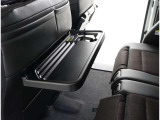 ゆとりある広々とした車内空間は、ドライブを始め買い物やレジャーなど、幅広く活躍します。一人でもみんなとでもお出かけを楽しみましょう!