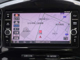 【ナビ】メモリーナビ(MM318D-W)付きです。目的地を設定すれば初めての場所でも簡単に行くことができます。もちろん音楽だって聴けちゃいます♪
