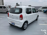 ご遠方のお客様には専門業者を介した陸送納車サービスがございます【※有料】。 お住まい・お届けご希望ご希望の地域をご連絡頂ければ輸送費用のお見積りと輸送期間の目安をご案内させていただきます。