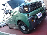 お車選びをお楽しみ頂けるよう、在庫車の展示スペースを十分に確保しております。