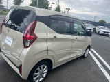 納車前に当社整備工場にてディーラー整備士が、12ヶ月点検又は車検整備を実施。安心してお乗り頂けます。