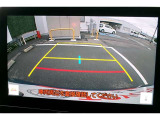バックガイドモニターで、後方を確認しながら安心して駐車することができます。運転初心者も熟練者も必須の機能ですよ!
