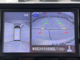< アラウンドビューモニター >前後左右にカメラがついているので、狭い道での確認や車庫入れが苦手な方もラクラクです!